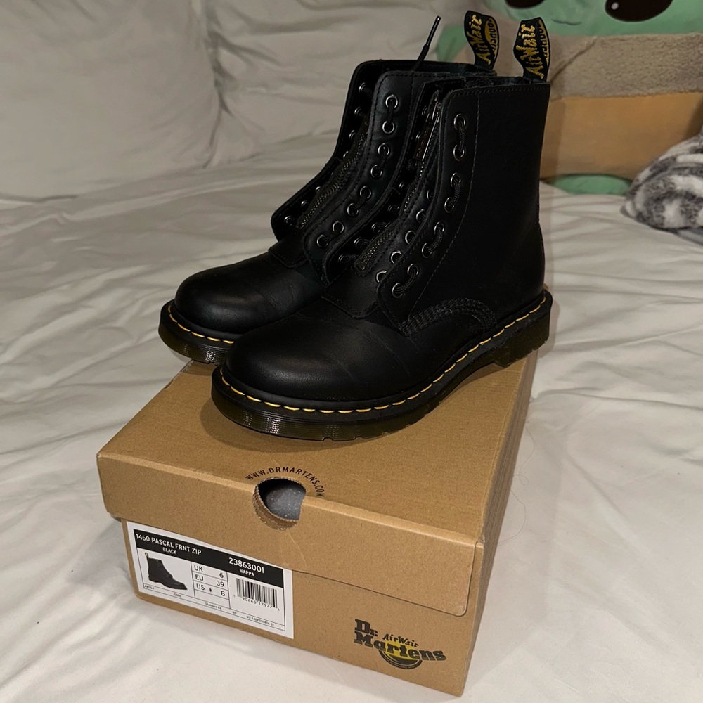 Dr. Martens 1460 Pascal Vintage Calf Boots